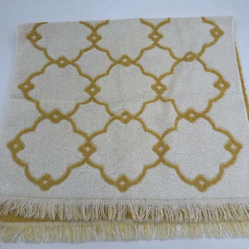 Vintage MCM Gold Yellow Sculpted Fringe Bath/Hand Towel 100% Cotton